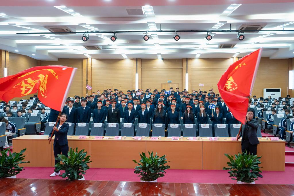 智启未来征万里 青春逐梦启新程——人工智能学院2025...