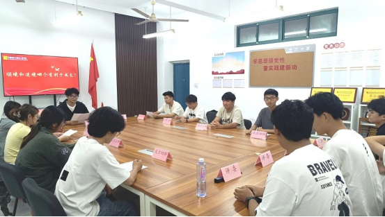 心灵驿站 | 智信学院心理部辩论赛，共探成长双面镜